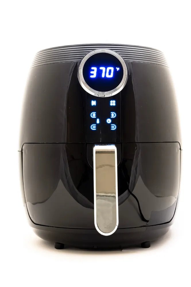 Black Henny Penny air fryer with a digital display showing 370°, featuring touch controls and a sleek design, ideal for repair services in Dubai.