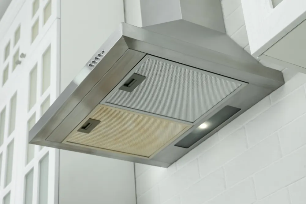 Kitchen hood filter Dubai cleaning and replacement service for better airflow