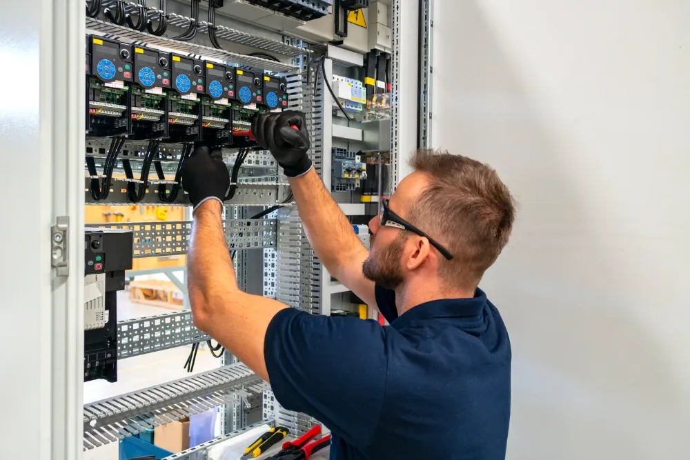 Regular electrical maintenance in UAE for safe wiring DB checks and system protection