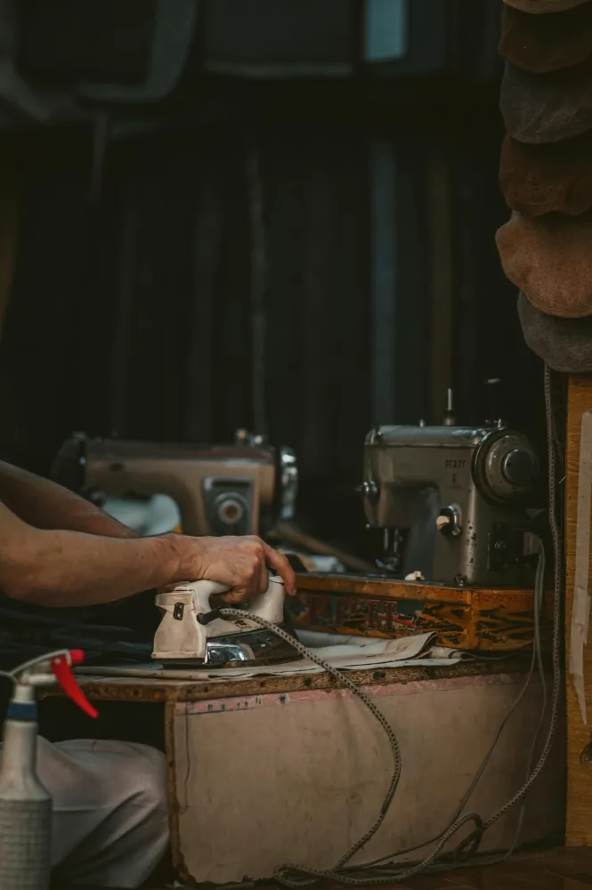 Professional iron repair services for steam and dry irons in UAE homes