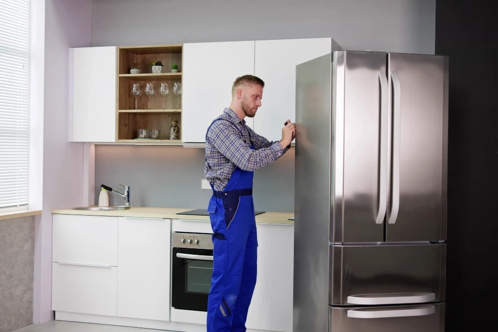 Customer booking refrigerator repair service online